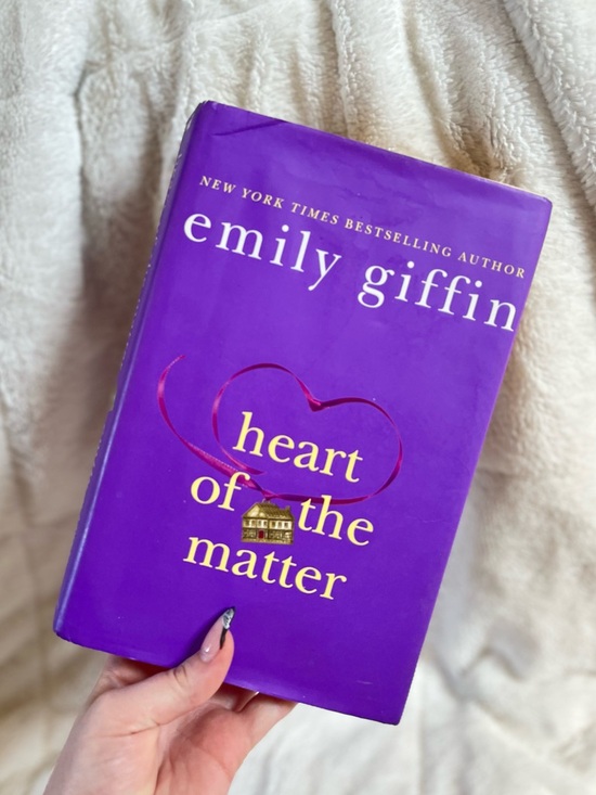 Other - Emily Giffin "Heart of the Matter" - Purple Hardcover